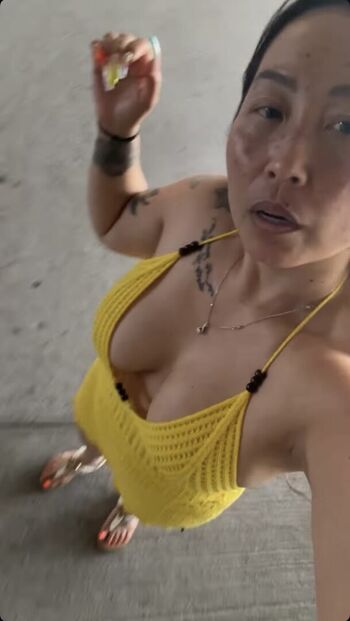 Full leaked Emelh private onlyfans photo