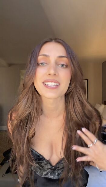 Full leaked Emelia hartford page private onlyfans photo