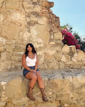 Full leaked Emi demi private onlyfans photo