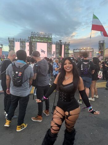 Full leaked Emi demi private onlyfans photo