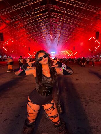 Full leaked Emi demi private onlyfans photo