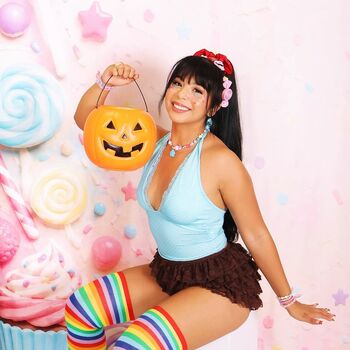 Full leaked Emi demi private onlyfans photo