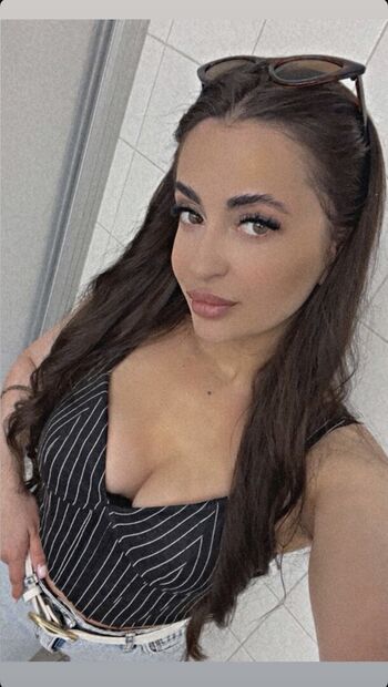 Full leaked Emi la private onlyfans photo