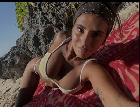 Full leaked Emiiby private onlyfans photo