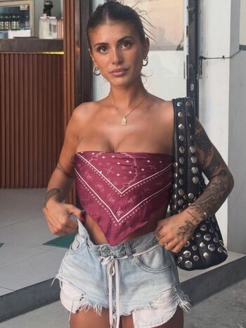 Full leaked Emiiby private onlyfans photo