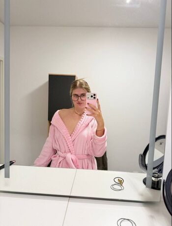Full leaked Emiiliaaaoklahomaa private onlyfans photo