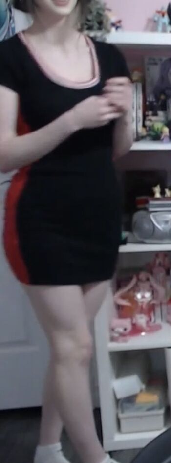 Full leaked Emiki private onlyfans photo