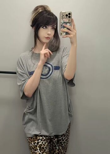 Full leaked Emiki page private onlyfans photo