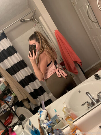 Full leaked Emilayyy babayy private onlyfans photo