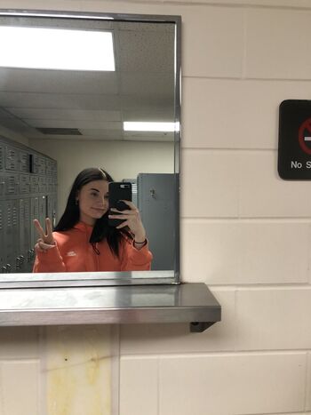 Full leaked Emileesilvey private onlyfans photo