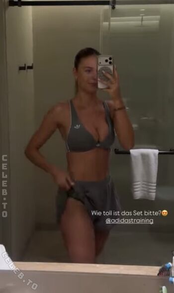 Full leaked Emilia bte private onlyfans photo