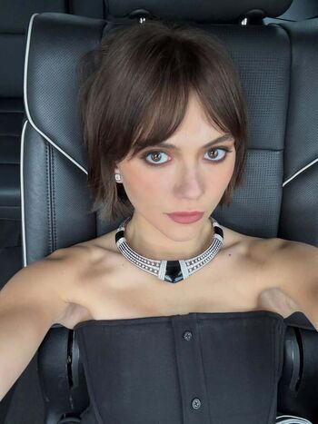 Full leaked Emilia jones page private onlyfans photo