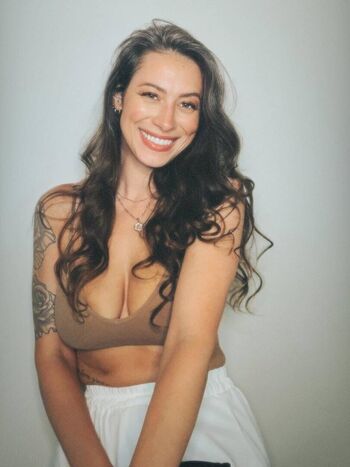 Full leaked Emilia moreland private onlyfans photo