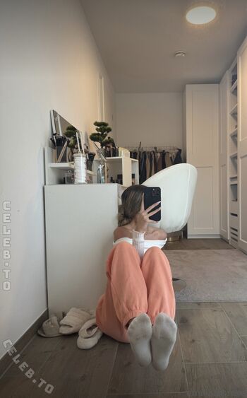 Full leaked Emiliaaa rose private onlyfans photo