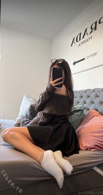 Full leaked Emiliaaa rose private onlyfans photo