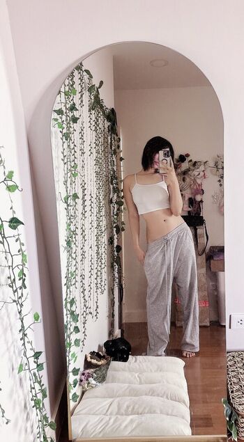 Full leaked Emiliabear  page private onlyfans photo