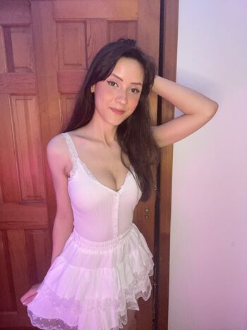 Full leaked Emiliacosplay private onlyfans photo