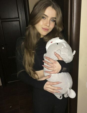 Full leaked Emiliallure private onlyfans photo