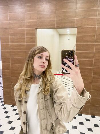 Full leaked Emiliamoore private onlyfans photo