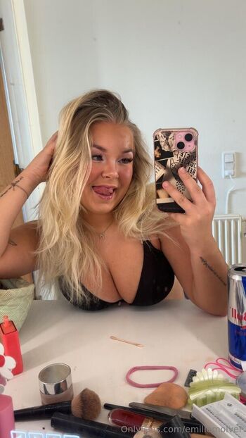 Full leaked Emilie molver private onlyfans photo