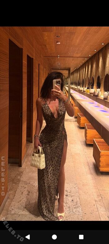 Full leaked Emiliia ar private onlyfans photo