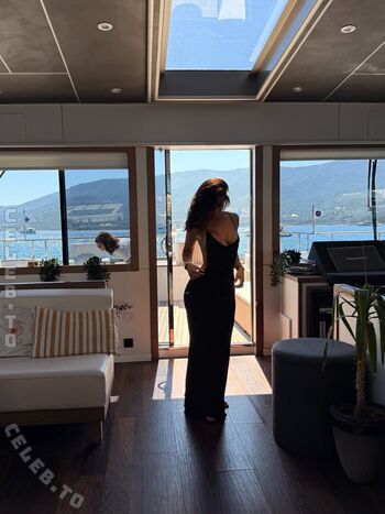 Full leaked Emiliia ar private onlyfans photo
