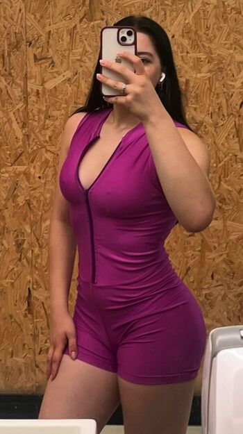 Full leaked Emilly pimentel private onlyfans photo