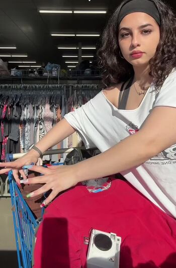 Full leaked Emily alfay private onlyfans photo