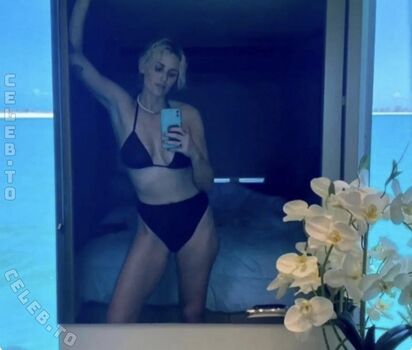 Full leaked Emily armstrong private onlyfans photo