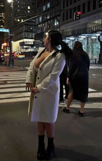 Full leaked Emily b private onlyfans photo