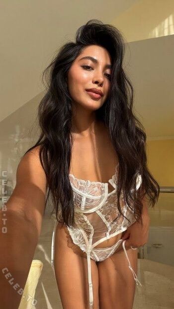 Full leaked Emily danvers private onlyfans photo