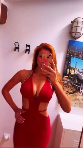 Full leaked Emily deyt aysage page private onlyfans photo