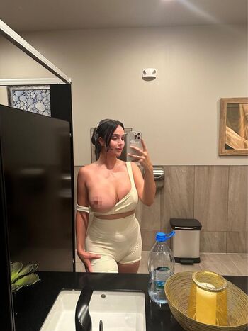 Full leaked Emily green page private onlyfans photo