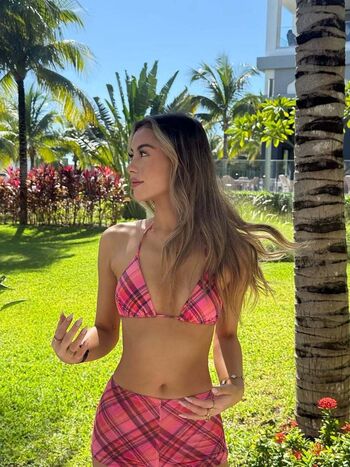 Full leaked Emily landon private onlyfans photo