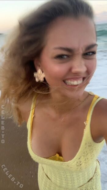 Full leaked Emily maurer page private onlyfans photo