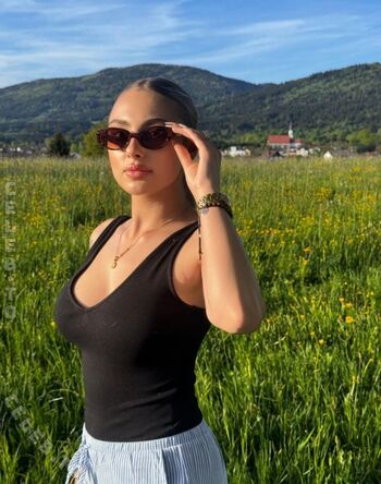Full leaked Emily mhl page private onlyfans photo