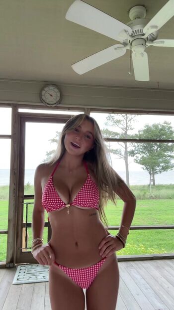 Full leaked Emily newton private onlyfans photo