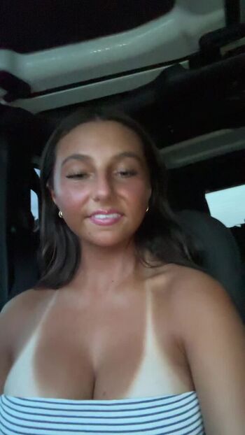 Full leaked Emily newton private onlyfans photo