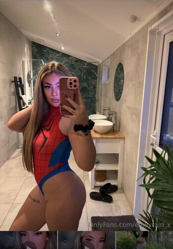 Full leaked Emily rain private onlyfans photo