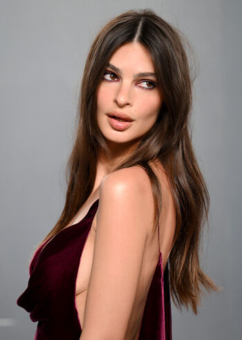 Full leaked Emily ratajkowski  page private onlyfans photo