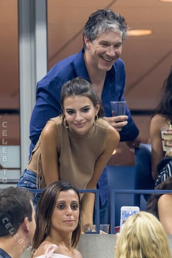Full leaked Emily ratajkowski page private onlyfans photo