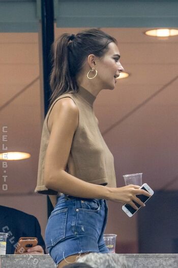 Full leaked Emily ratajkowski page private onlyfans photo