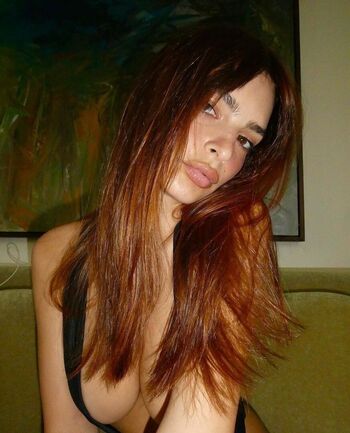 Full leaked Emily ratajkowski private onlyfans photo