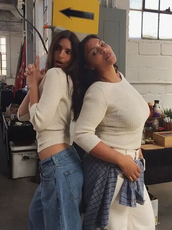 Emily Ratajkowski