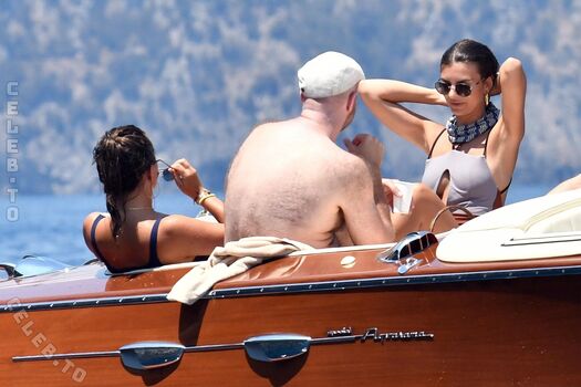 Full leaked Emily ratajkowski page private onlyfans photo