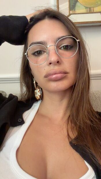 Full leaked Emily ratajkowski page private onlyfans photo