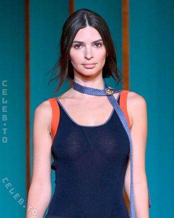Emily Ratajkowski