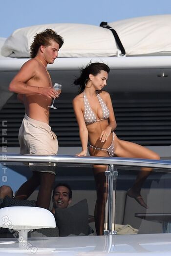 Full leaked Emily ratajkowski  page private onlyfans photo