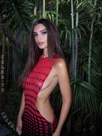 Full leaked Emily ratajkowski page private onlyfans photo