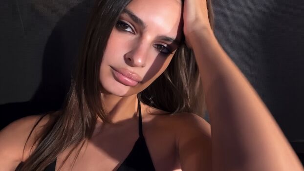 Full leaked Emily ratajkowski page private onlyfans photo